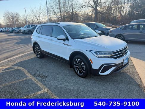 Used 2023 Volkswagen Tiguan S image 8