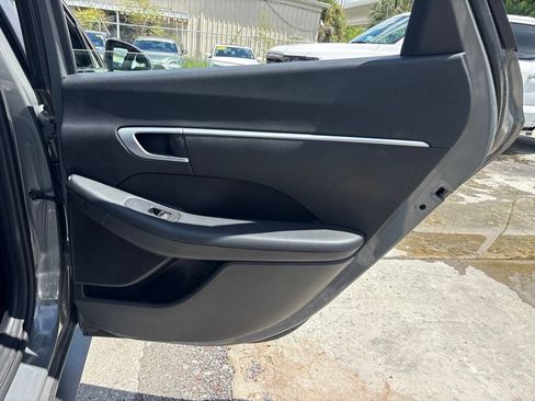 Used 2021 Hyundai Sonata SE FWD image 16