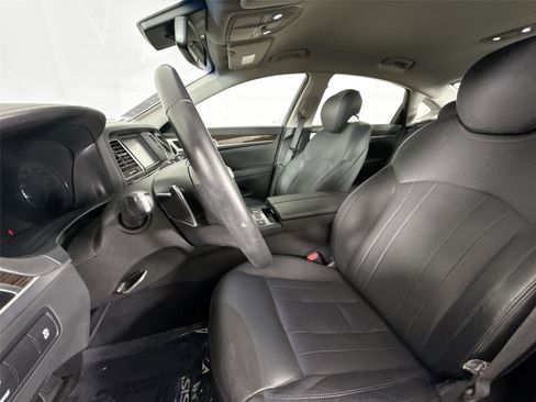 Used 2016 Hyundai Genesis 3.8 image 15