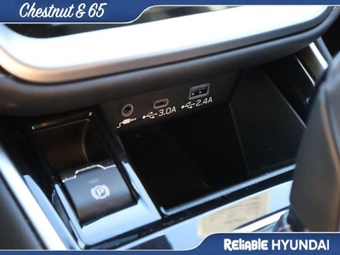 Used 2025 Subaru Outback Premium w/ Popular Package #1A AWD/4WD image 38