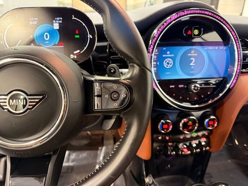 Certified 2023 MINI Cooper S w/ Signature Upholstery Package image 12