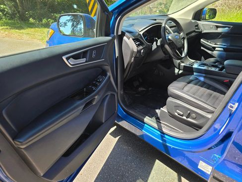 Used 2020 Ford Edge SEL FWD image 19