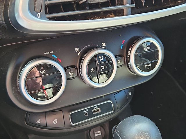 Used 2016 FIAT 500X Lounge FWD image 10