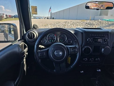 Used 2014 Jeep Wrangler Sport image 2