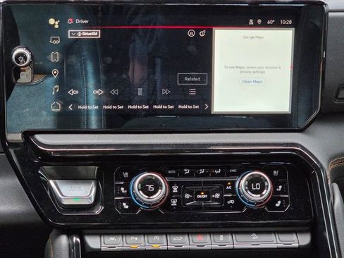 Used 2024 GMC Sierra 1500 AT4 w/ Technology Package image 11