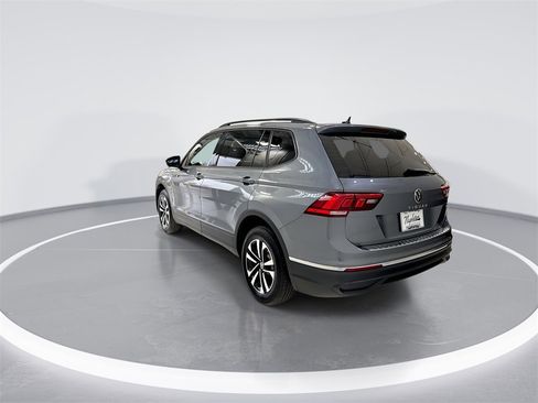 Used 2022 Volkswagen Tiguan S image 5