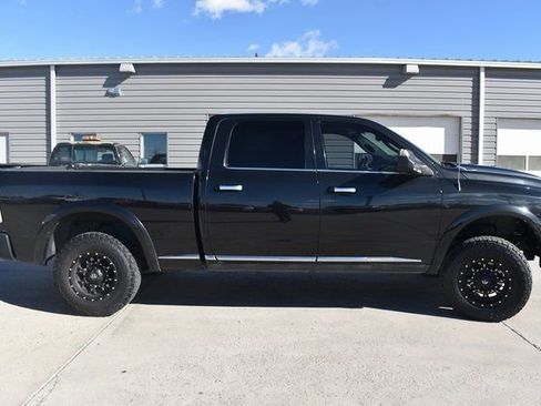 Used 2017 RAM 1500 Limited image 4