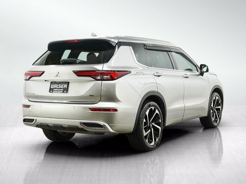 Used 2022 Mitsubishi Outlander SEL AWD/4WD image 5