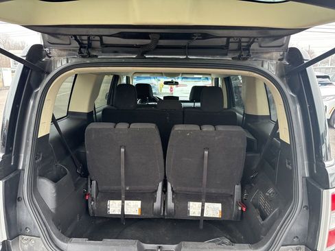 Used 2018 Ford Flex SEL image 18