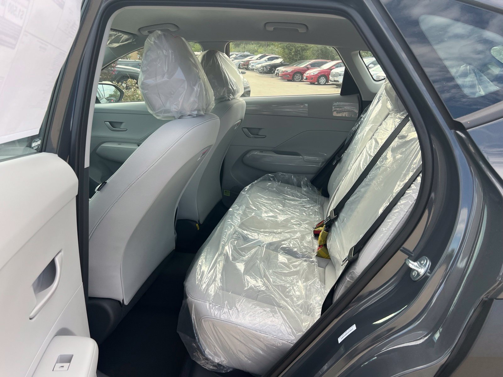 New 2027 Hyundai Kona SE FWD image 16