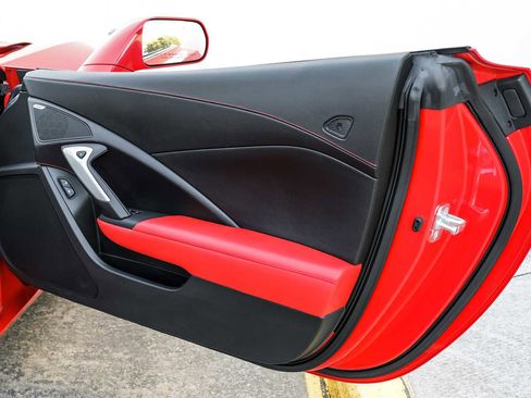 Used 2017 Chevrolet Corvette Stingray Coupe w/ 2LT Preferred Equipment Group image 39