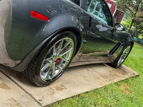 Used 2009 Chevrolet Corvette Z06 w/ Preferred Equipment Group RWD image 36