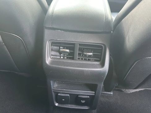 Used 2019 Ford Edge SEL w/ Equipment Group 201A FWD image 28