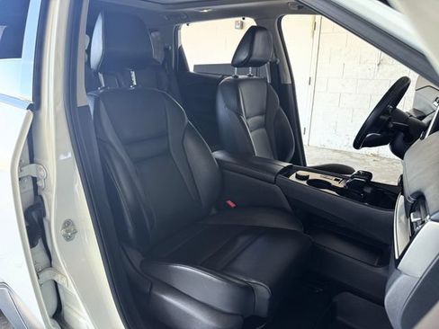 Used 2021 Nissan Rogue SV w/ Premium Package AWD/4WD image 16