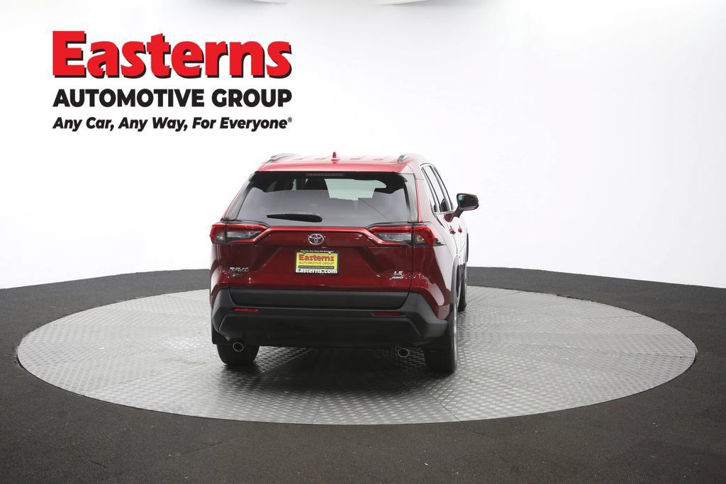 Used 2021 Toyota RAV4 LE AWD/4WD image 37