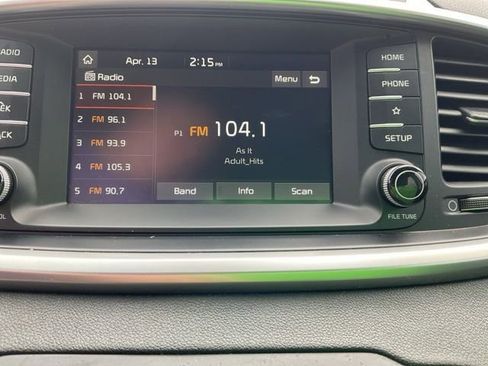 Used 2020 Kia Sorento LX image 24