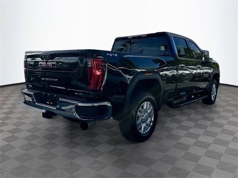 Used 2024 GMC Sierra 2500 SLT w/ SLT Premium Package image 7