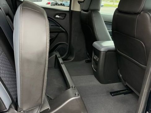 Used 2022 Chevrolet Colorado Z71 image 23