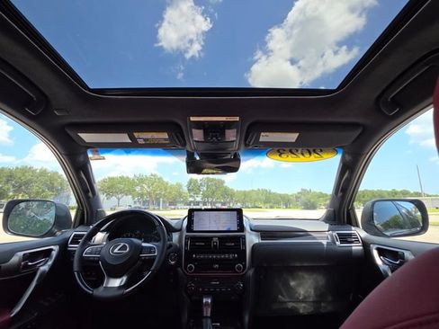 Used 2023 Lexus GX 460 Premium w/ Premium Package AWD/4WD image 21