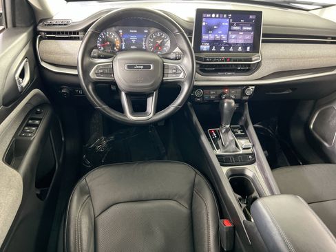 Used 2022 Jeep Compass Latitude AWD/4WD image 21