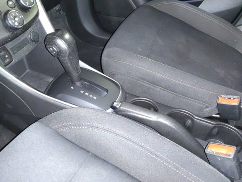 Used 2021 Chevrolet Trax LS w/ Tint and Cruise Package AWD/4WD image 26