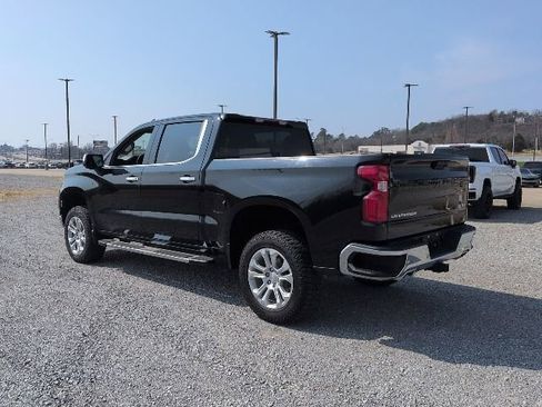 Used 2022 Chevrolet Silverado 1500 LTZ image 3