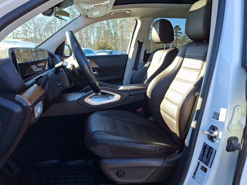 Certified 2023 Mercedes-Benz GLS 450 4MATIC image 14