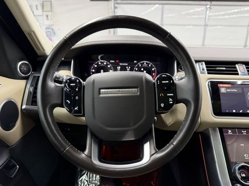 Used 2020 Land Rover Range Rover Sport HSE image 13