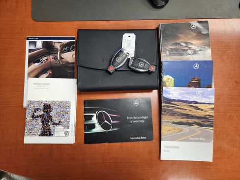 Used 2010 Mercedes-Benz S 550 4MATIC image 19