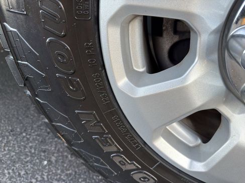 Used 2024 Ford F250 XLT image 9