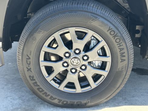 Certified 2026 Toyota 4Runner SR5 AWD/4WD image 8
