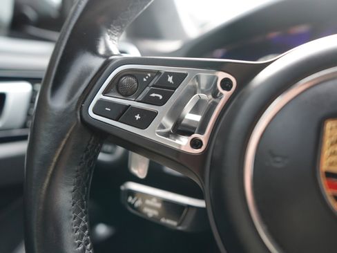 Used 2021 Porsche Cayenne Turbo image 35