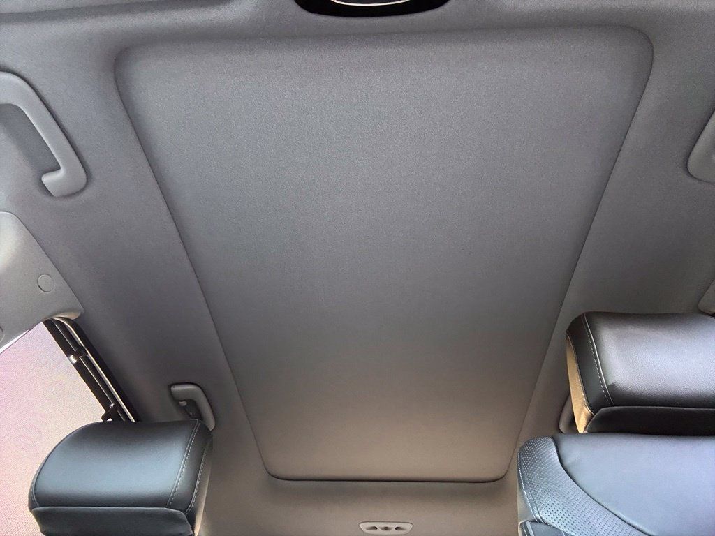 Certified 2023 Hyundai Santa Fe Limited AWD/4WD image 51