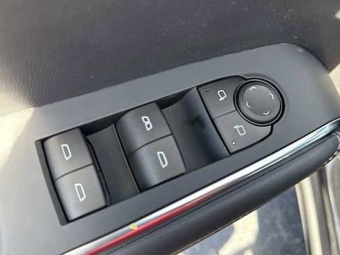 New 2025 GMC Acadia Elevation w/ Elevation Premium Package image 18