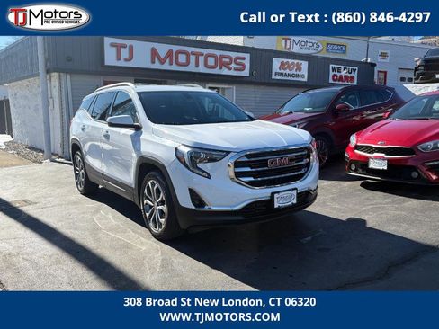 Used 2019 GMC Terrain SLT image 1