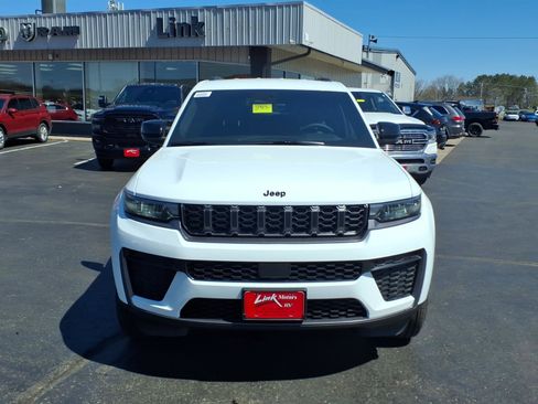 New 2026 Jeep Grand Cherokee L 4WD image 6