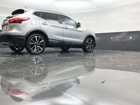 Used 2017 Nissan Rogue Sport SL FWD image 45