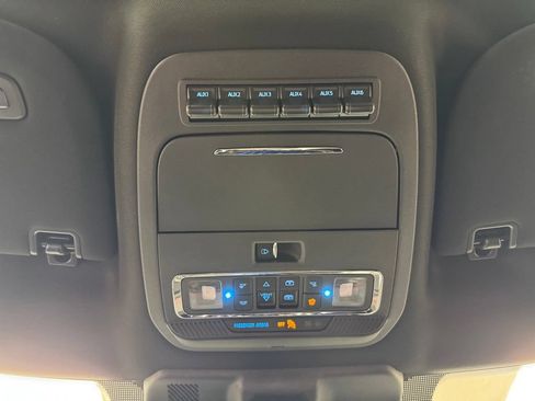 Used 2025 Ford F150 Raptor AWD/4WD image 54