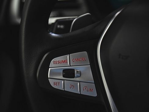 Used 2025 BMW X4 xDrive30i image 23