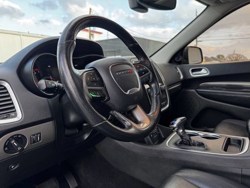 Used 2019 Dodge Durango SXT image 11