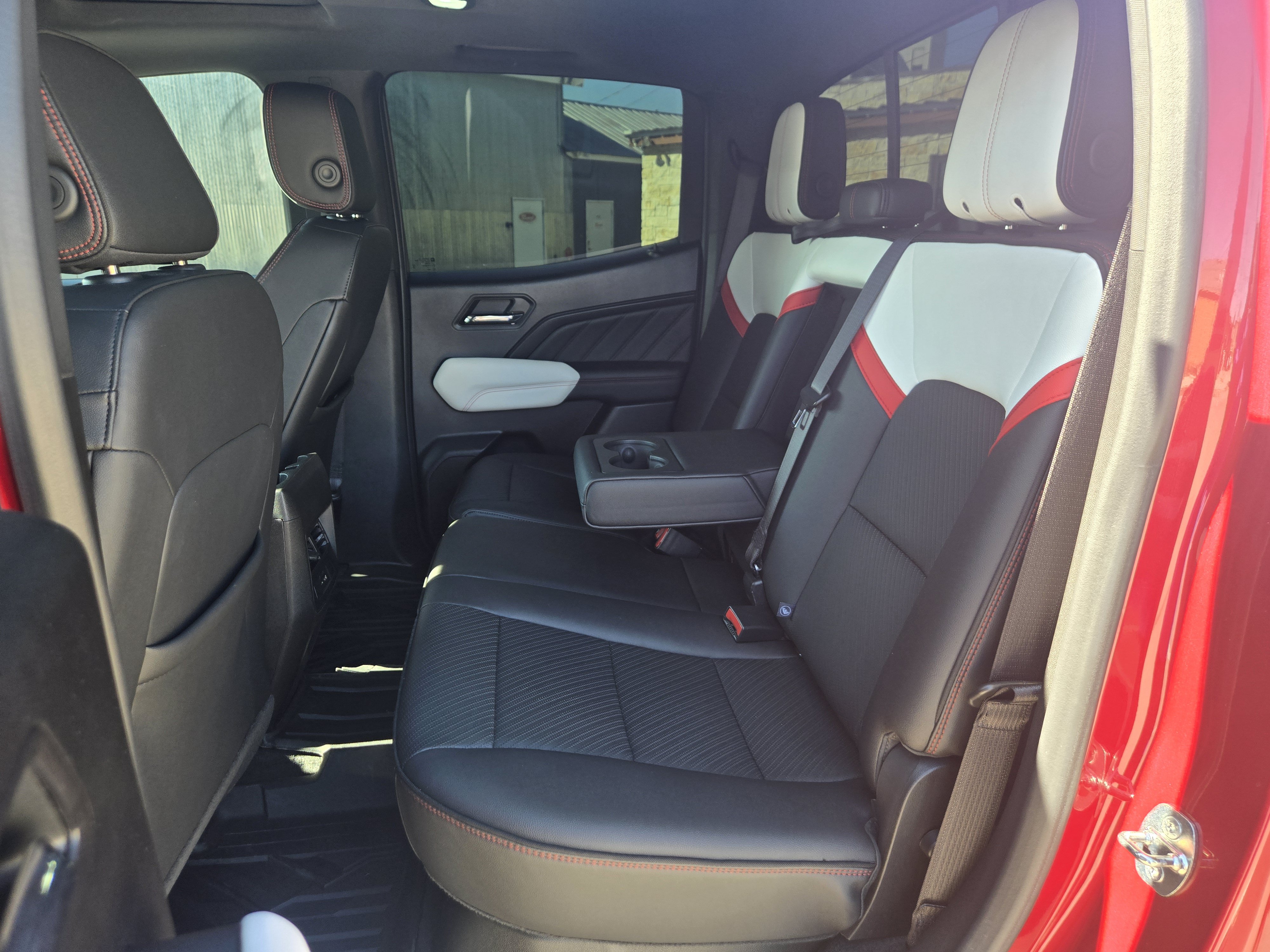 Used 2023 GMC Canyon AT4X AWD/4WD image 7