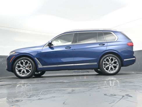 Used 2022 BMW X7 xDrive40i w/ Parking Assistance Package AWD/4WD image 35