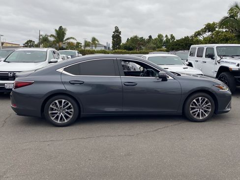 Used 2025 Lexus ES 350 w/ Accessory Package (Z2) FWD image 2