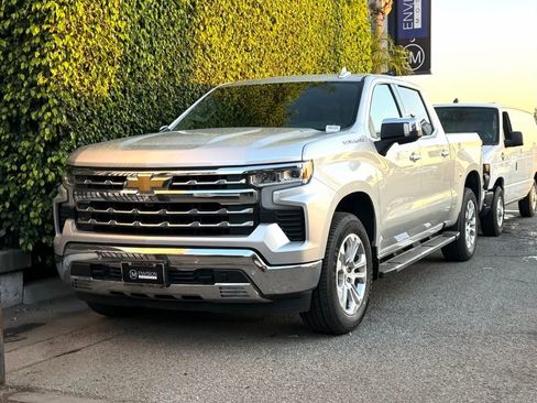 Used 2022 Chevrolet Silverado 1500 LTZ w/ LTZ Convenience Package II image 1