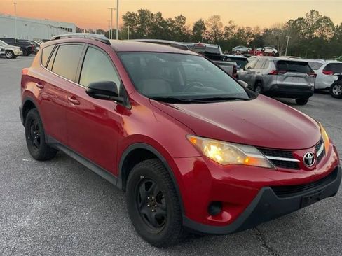 Used 2013 Toyota RAV4 LE image 6