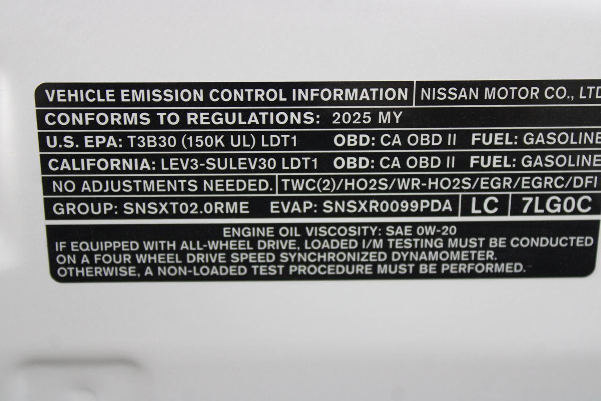 Used 2025 Nissan Kicks SV FWD image 33