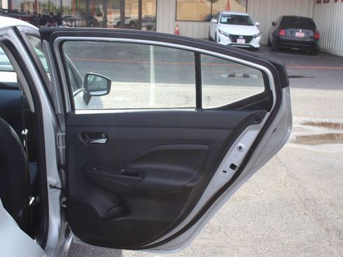 Used 2025 Nissan Versa SV FWD image 12
