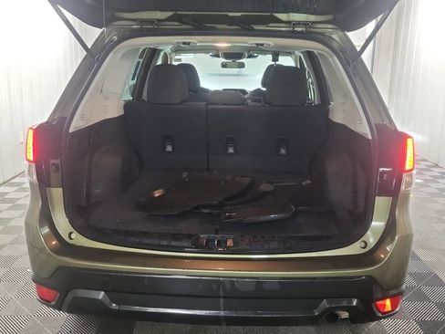 Used 2024 Subaru Forester Premium image 11