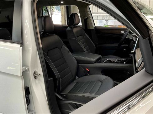 New 2026 Volkswagen Atlas SEL image 31