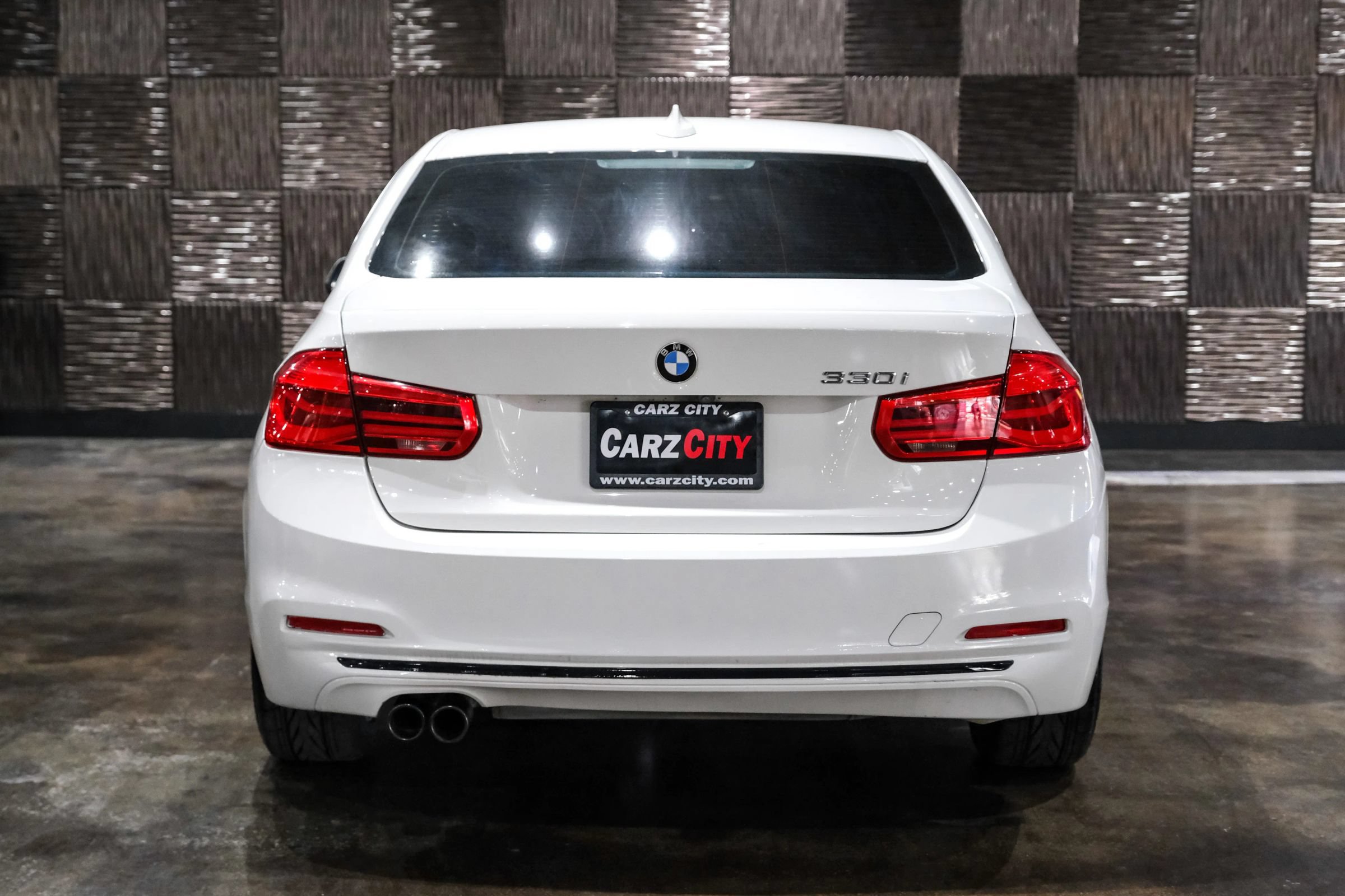 Used 2018 BMW 330i Sedan RWD image 10